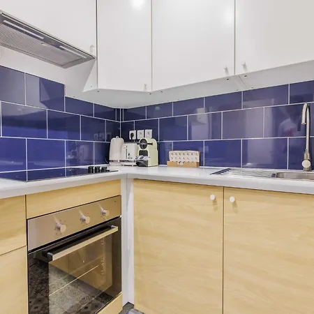 Proche Quai De Seine - 2bdr 3p 16eme Arr Paris