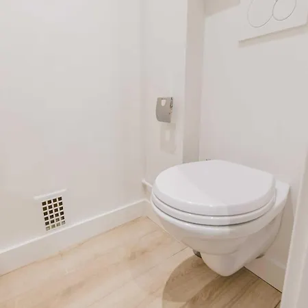 Apartment Proche Quai De Seine - 2bdr 3p 16eme Arr