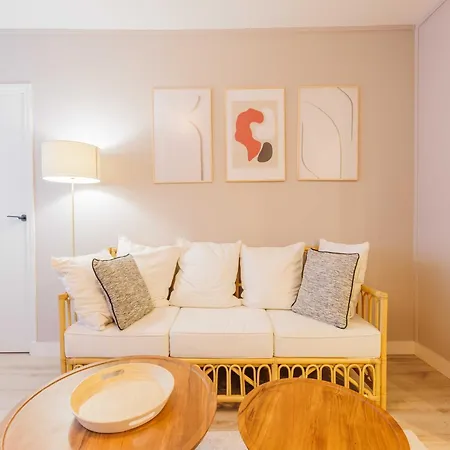 Proche Quai De Seine - 2bdr 3p 16eme Arr Apartament